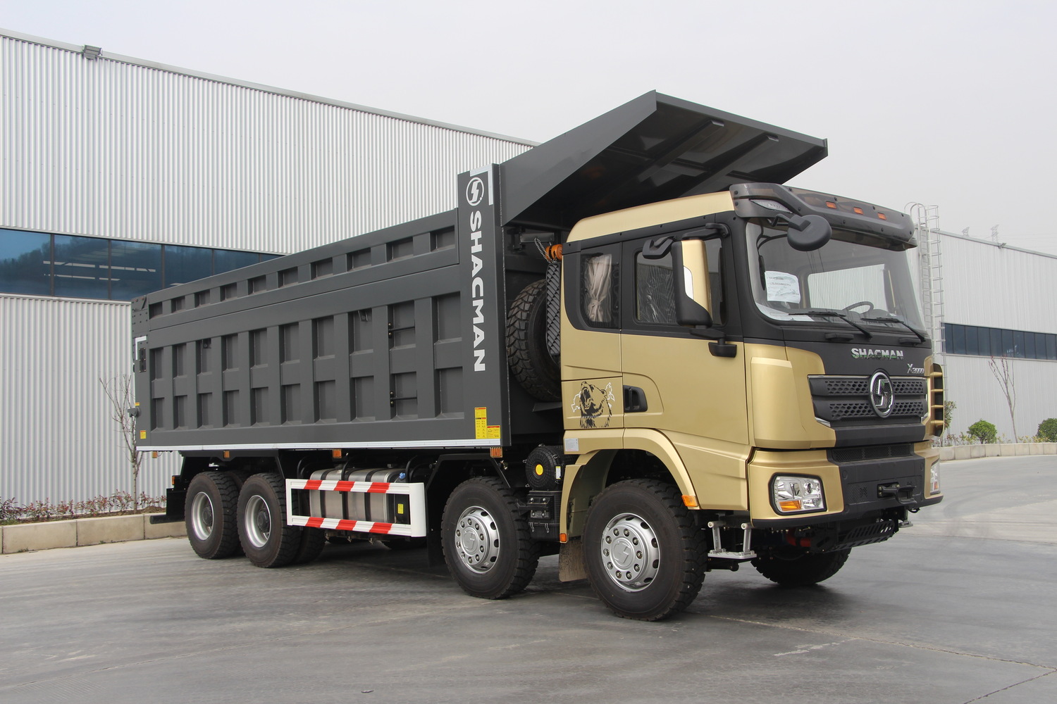 Самосвал SHACMAN SX331863366, 8X4